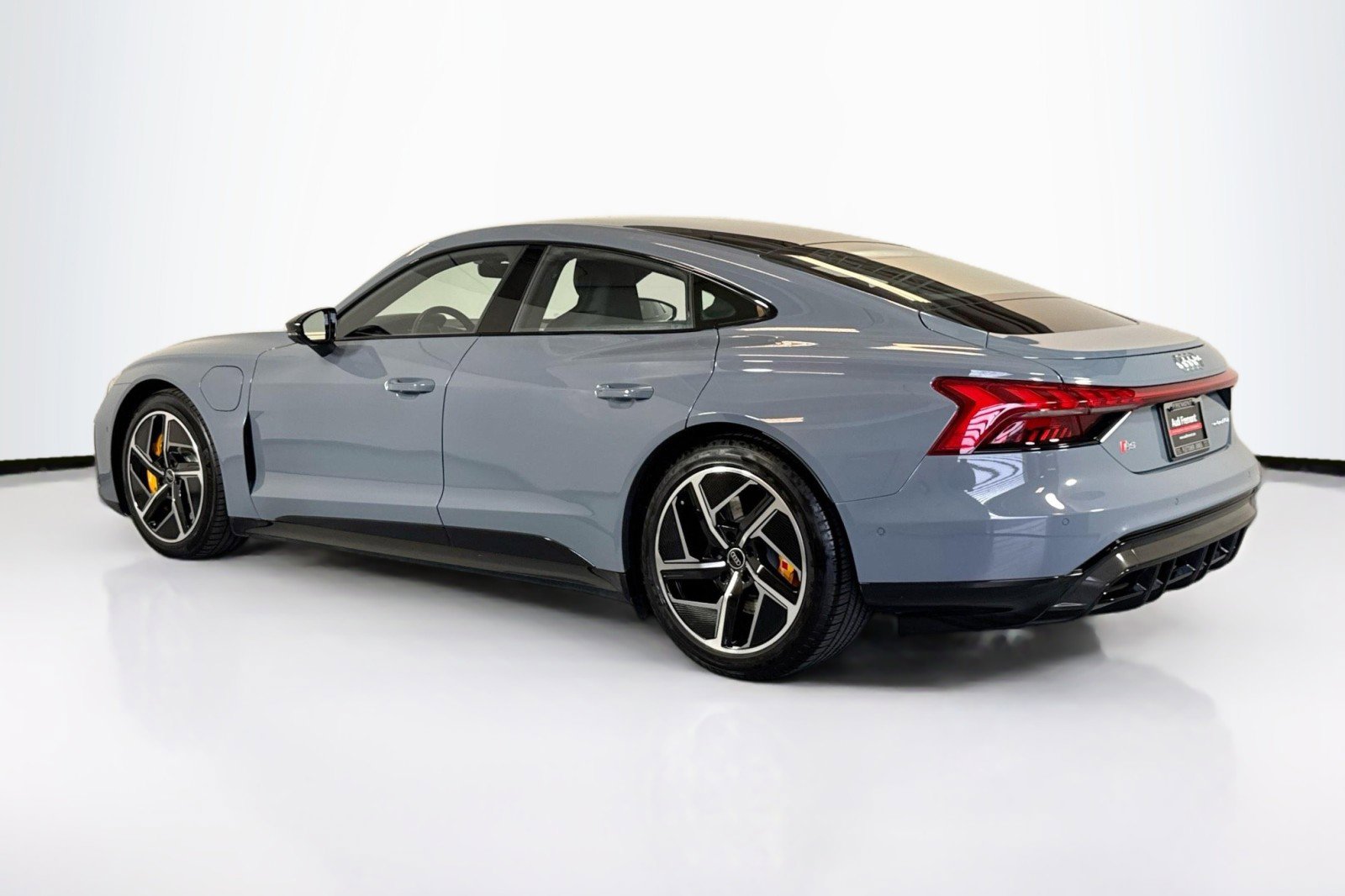 Used 2024 Audi RS e-tron GT image 7