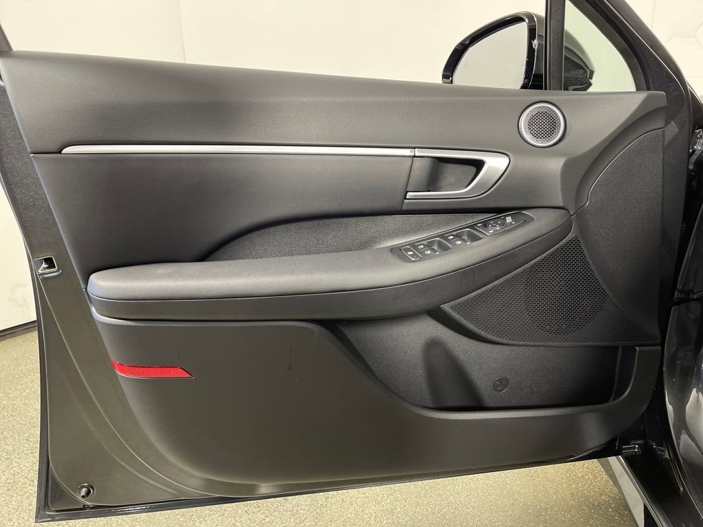 New 2026 Hyundai Sonata SEL FWD image 19