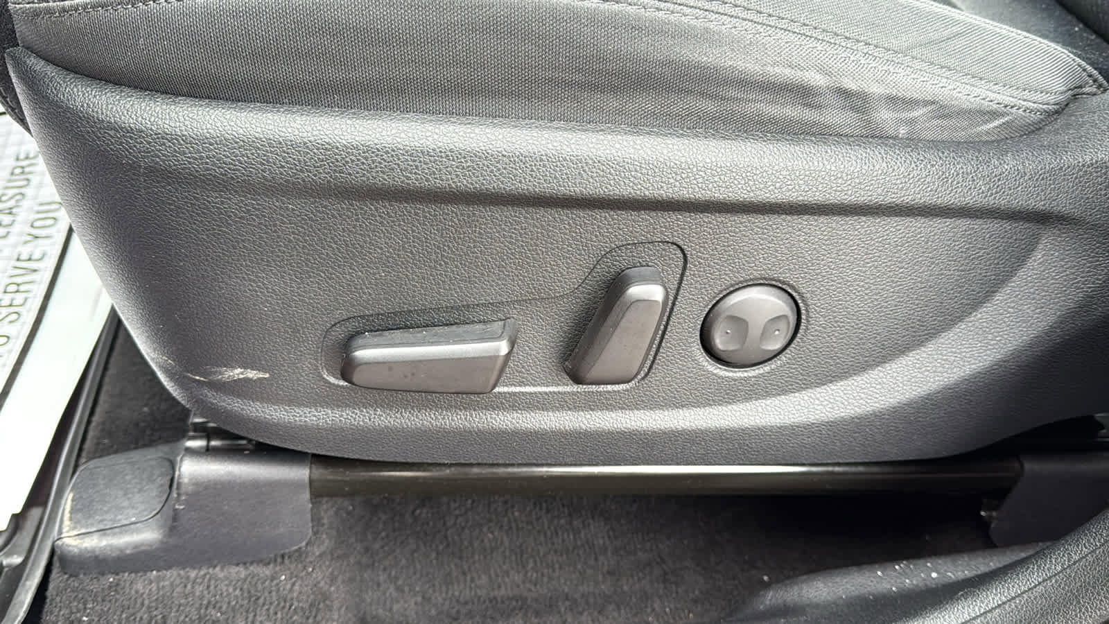 Used 2019 Hyundai Santa Fe SEL image 13