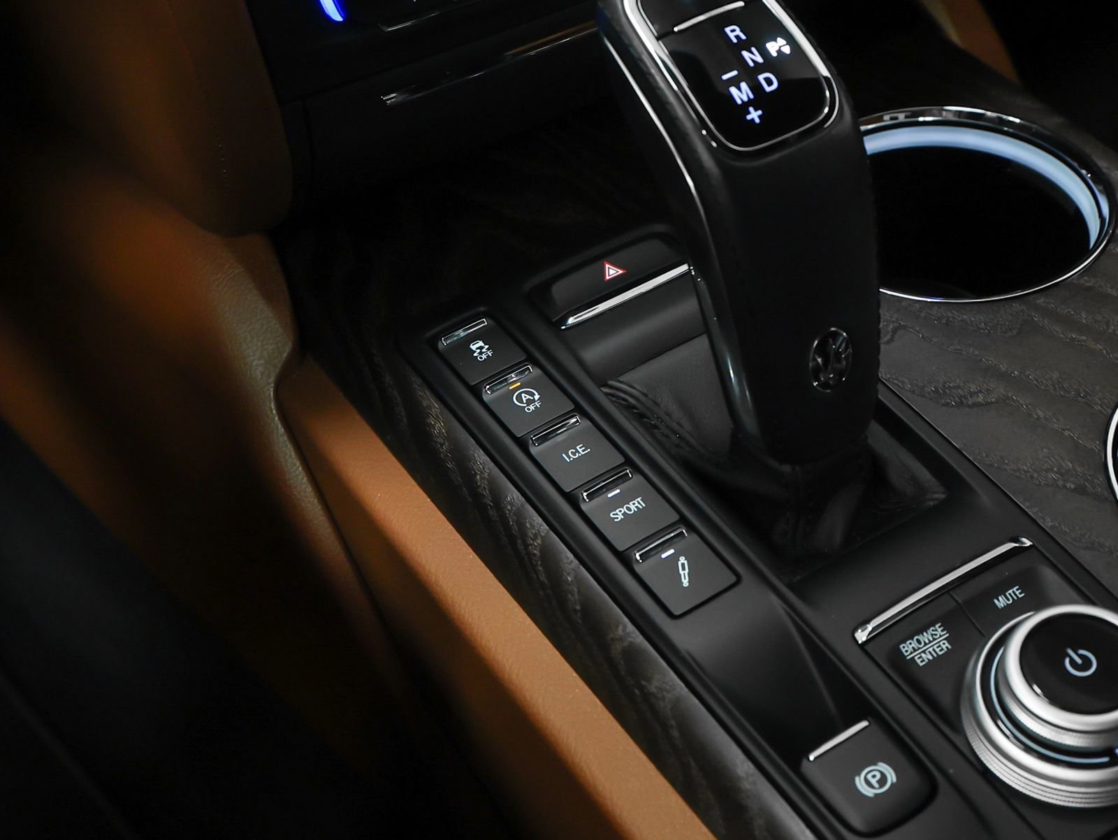 Used 2023 Maserati Quattroporte Modena RWD image 44