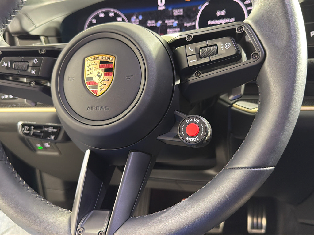 Used 2025 Porsche Cayenne Turbo GT AWD/4WD image 44