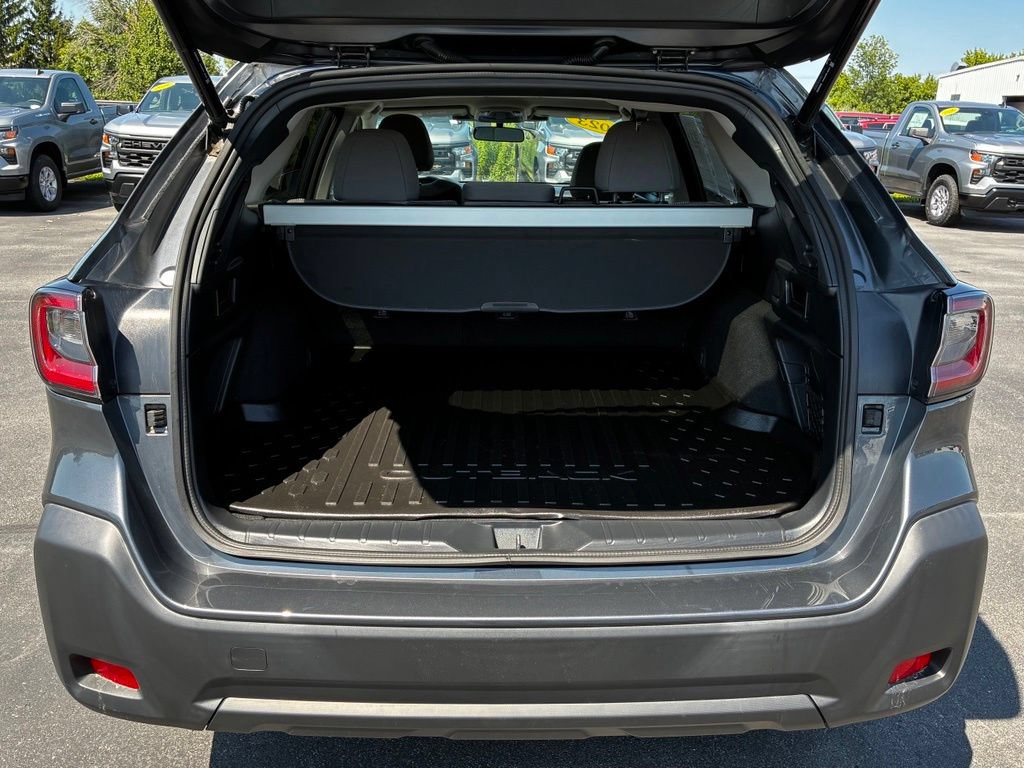 Used 2023 Subaru Outback Premium AWD/4WD image 30