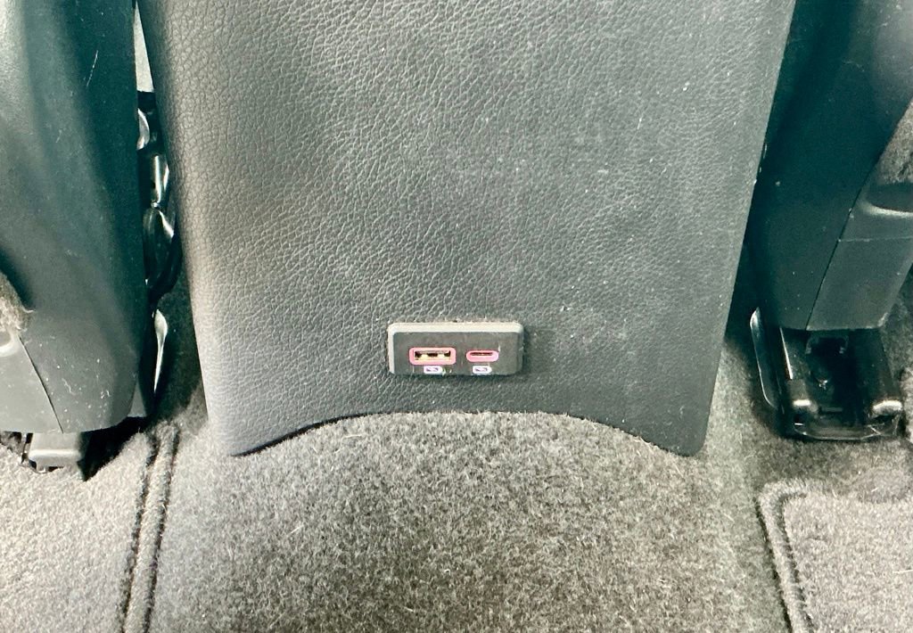Used 2019 Nissan Rogue S w/ Special Edition Package FWD image 32