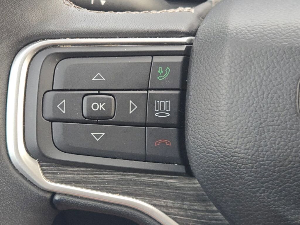 Used 2024 Jeep Wagoneer Series III image 36