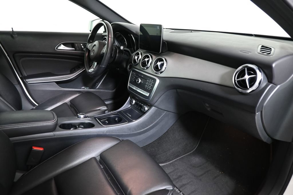 Used 2020 Mercedes-Benz GLA 250 4MATIC image 27