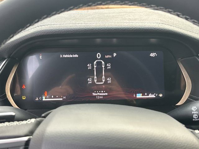 New 2025 Jeep Grand Cherokee L Limited w/ Black Appearance Package image 30