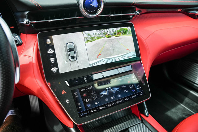 Used 2024 Maserati GranTurismo Trofeo AWD/4WD image 25
