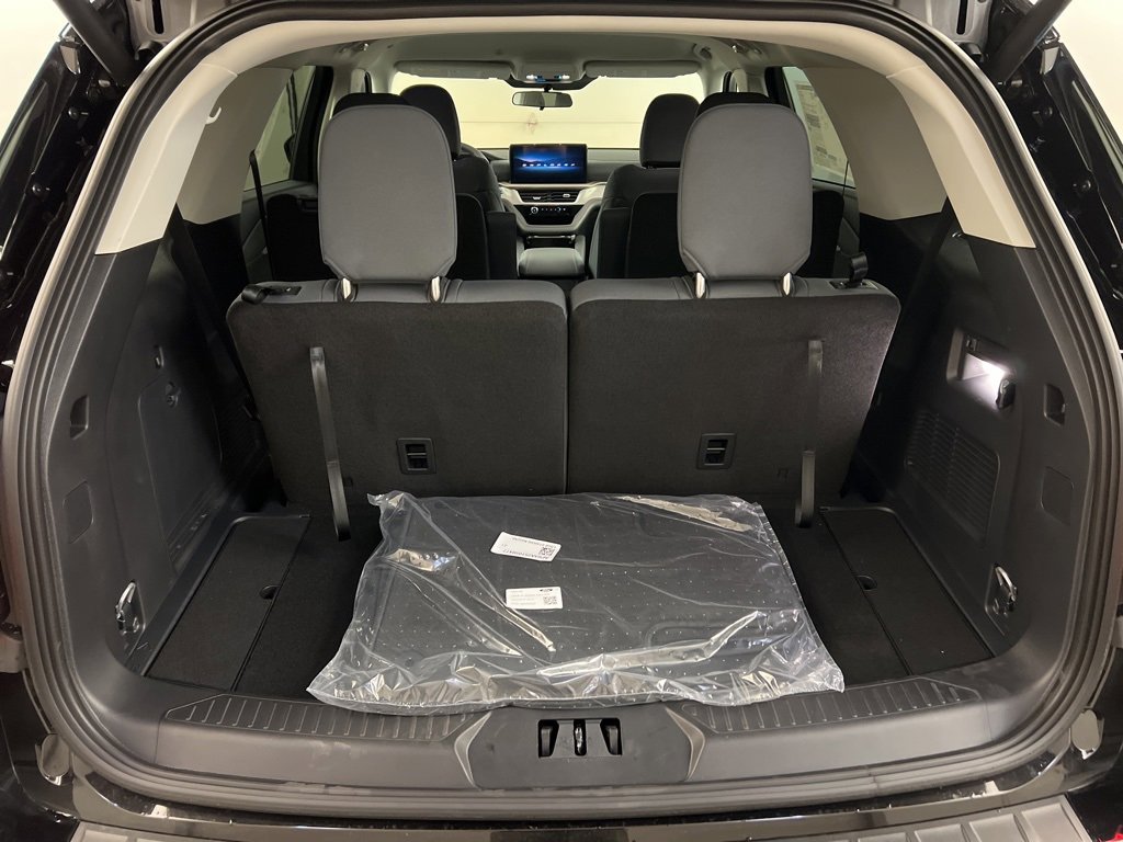 New 2025 Ford Explorer Active image 32
