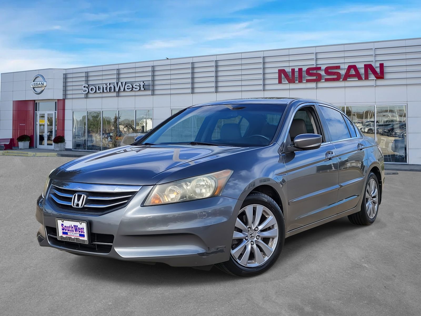 Used 2011 Honda Accord EX-L image 1