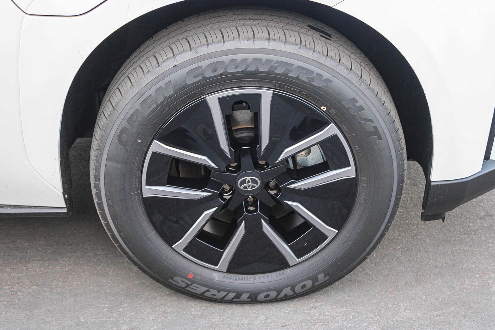 New 2026 Toyota bZ FWD image 11