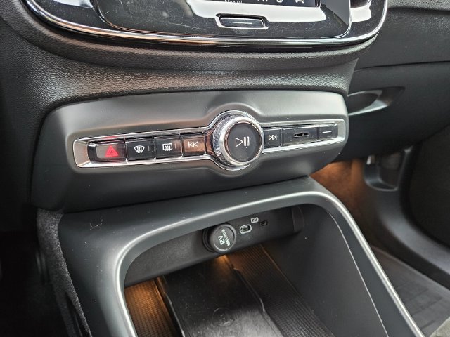Used 2023 Volvo C40 P8 Recharge Ultimate w/ Protection Package Premier AWD/4WD image 26