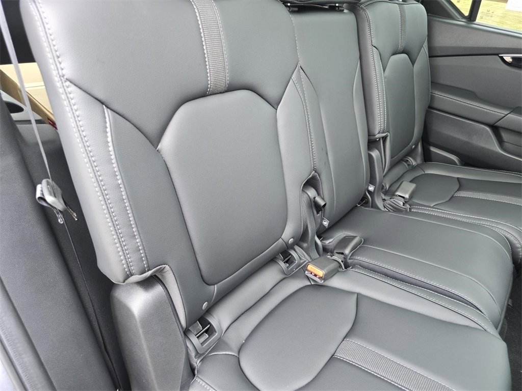 New 2025 Honda Pilot Touring image 23