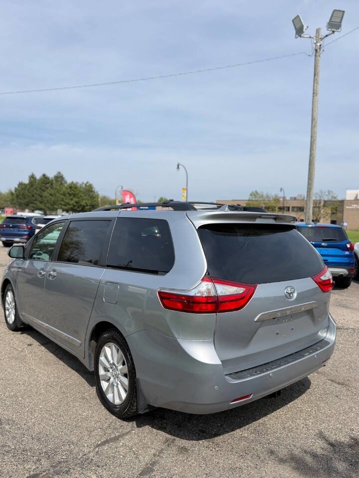 Used 2017 Toyota Sienna Limited Premium AWD/4WD image 8