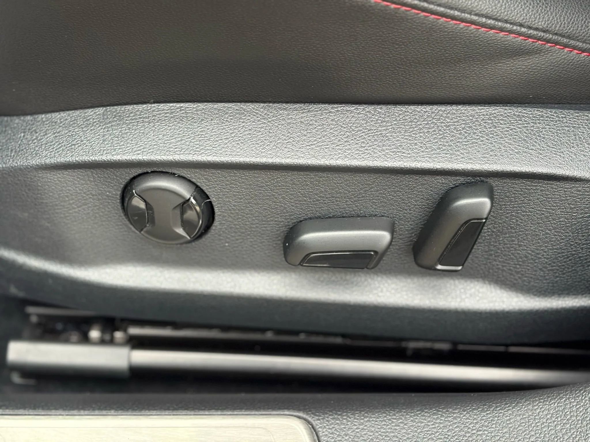 Used 2021 Volkswagen GTI Autobahn image 14