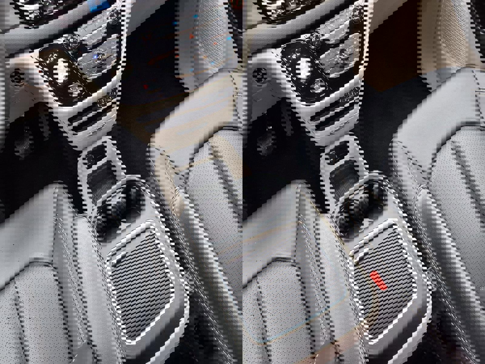 Used 2024 Chrysler Pacifica Touring-L image 19