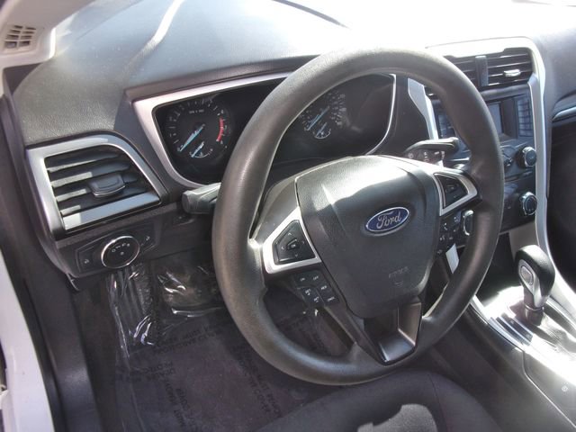 Used 2013 Ford Fusion SE image 18