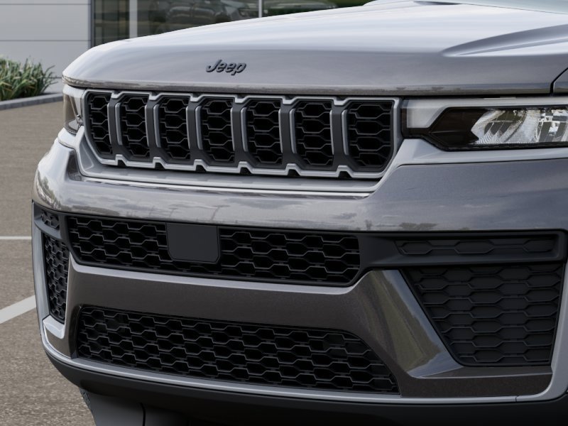 New 2026 Jeep Grand Cherokee Altitude AWD/4WD image 12