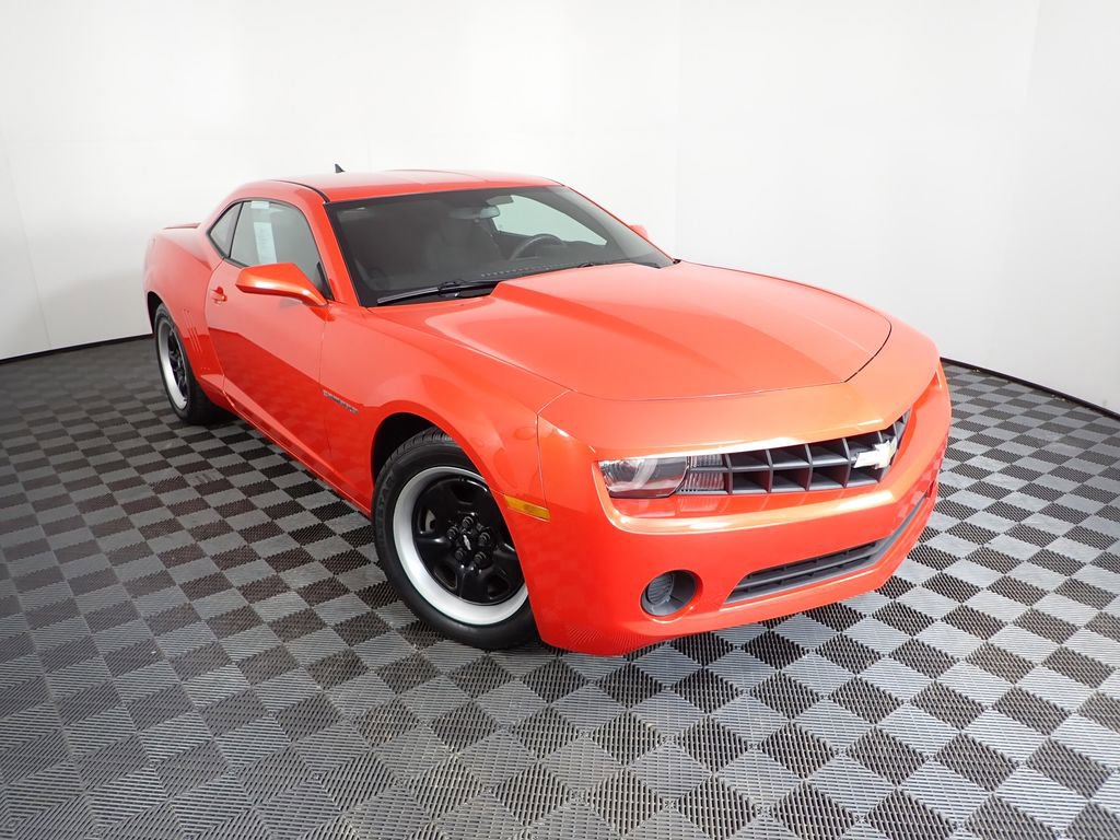Used 2013 Chevrolet Camaro LS image 5