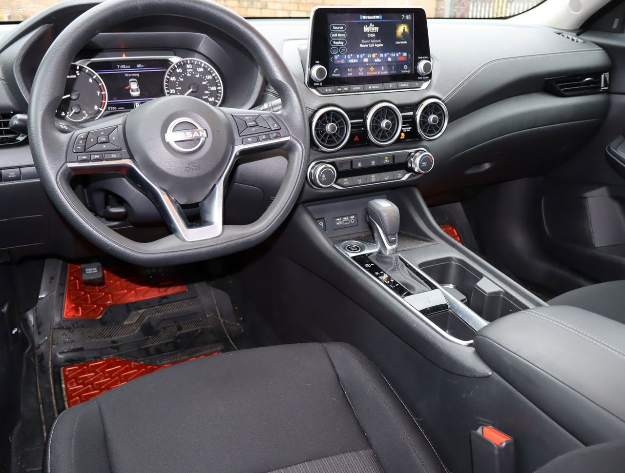 Used 2024 Nissan Sentra SV w/ Trunk Package image 4