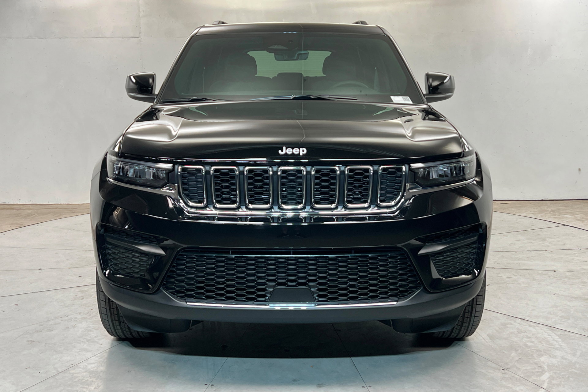 New 2026 Jeep Grand Cherokee Laredo AWD/4WD image 8
