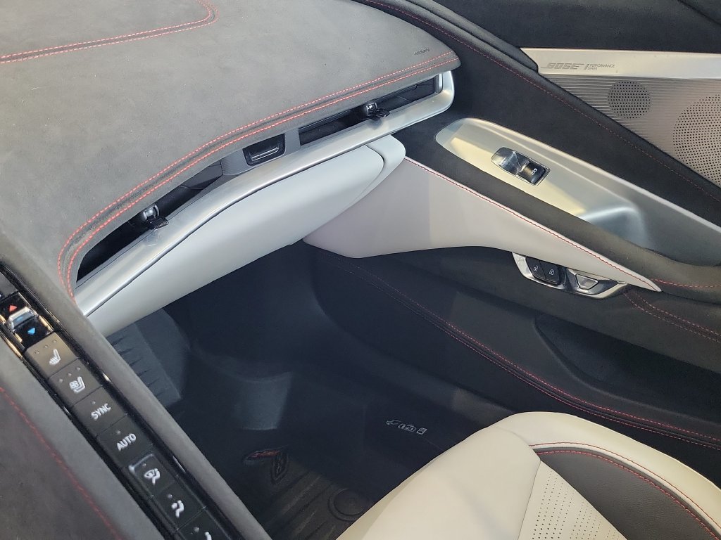 Used 2023 Chevrolet Corvette Stingray Premium Conv w/ Z51 Performance Package RWD image 27