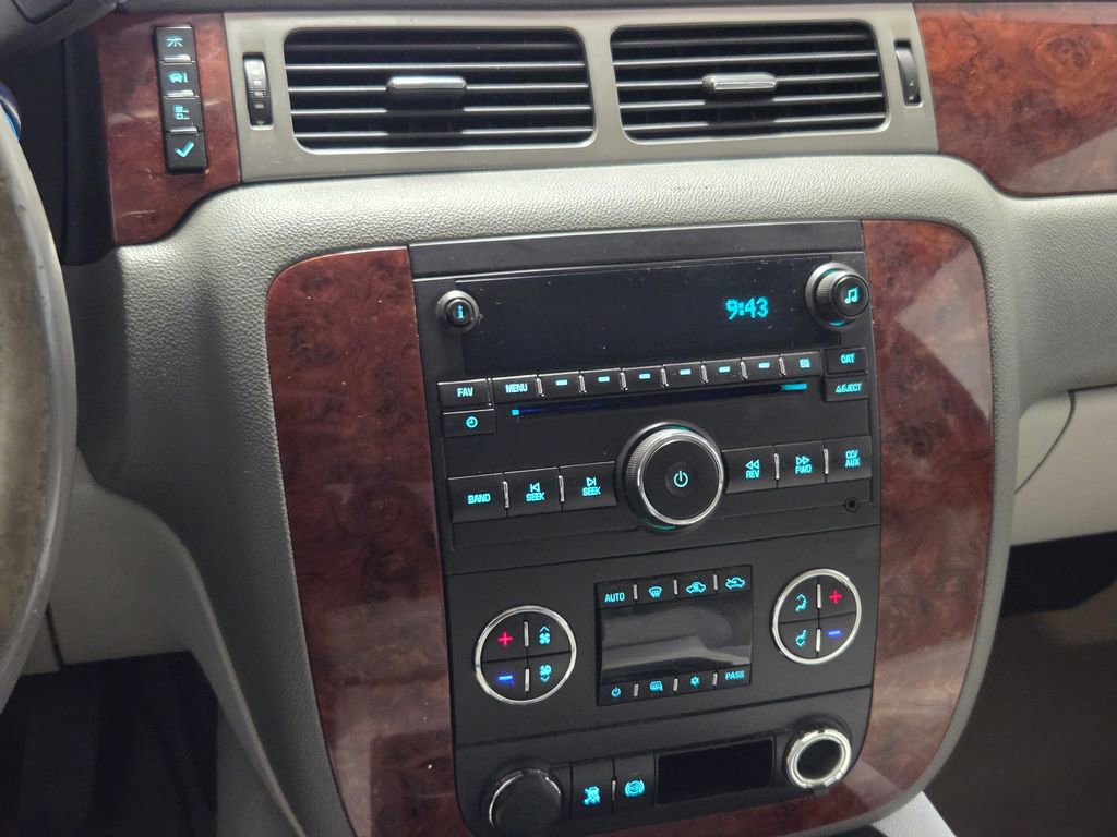 Used 2011 Chevrolet Silverado 2500 LTZ video 2