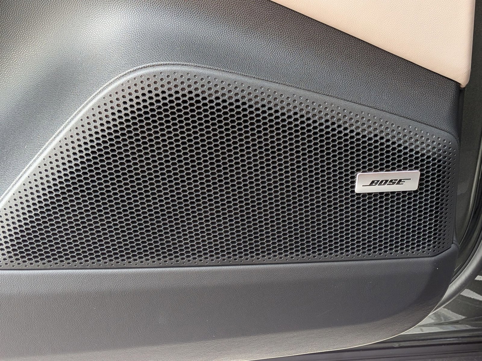 New 2026 Porsche Macan GTS Electric image 14