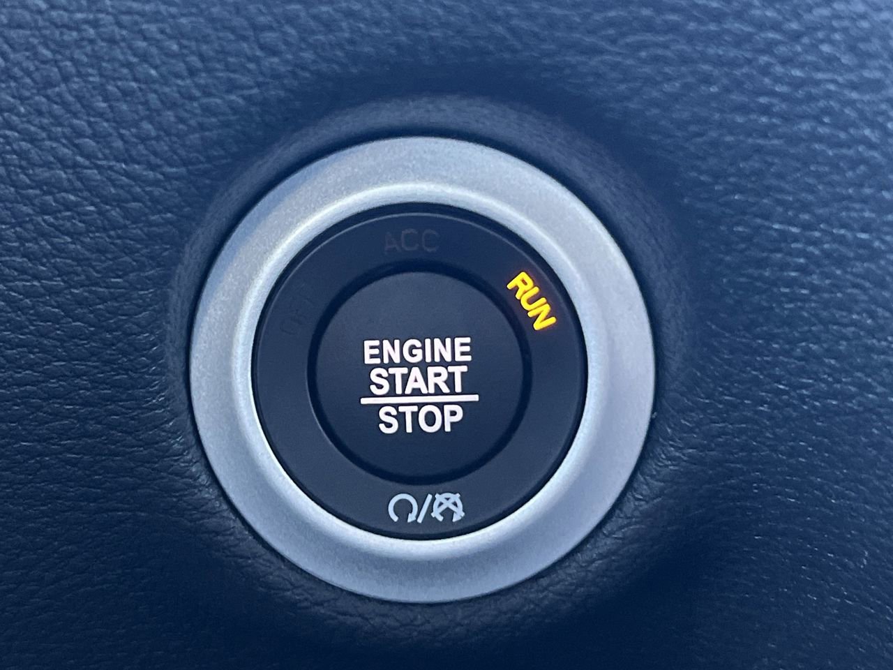 New 2026 Chrysler Pacifica Select image 9