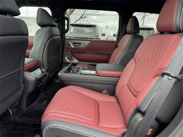 New 2026 INFINITI QX80 Autograph w/ Premium Cargo Package image 11