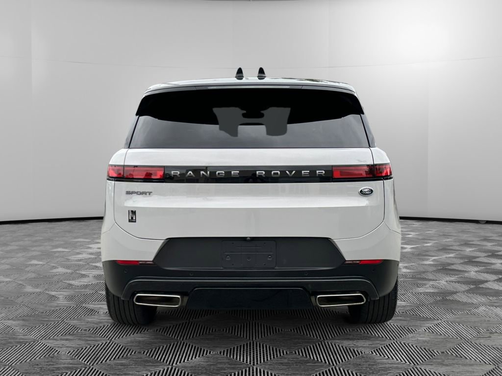 Used 2023 Land Rover Range Rover Sport SE AWD/4WD image 4