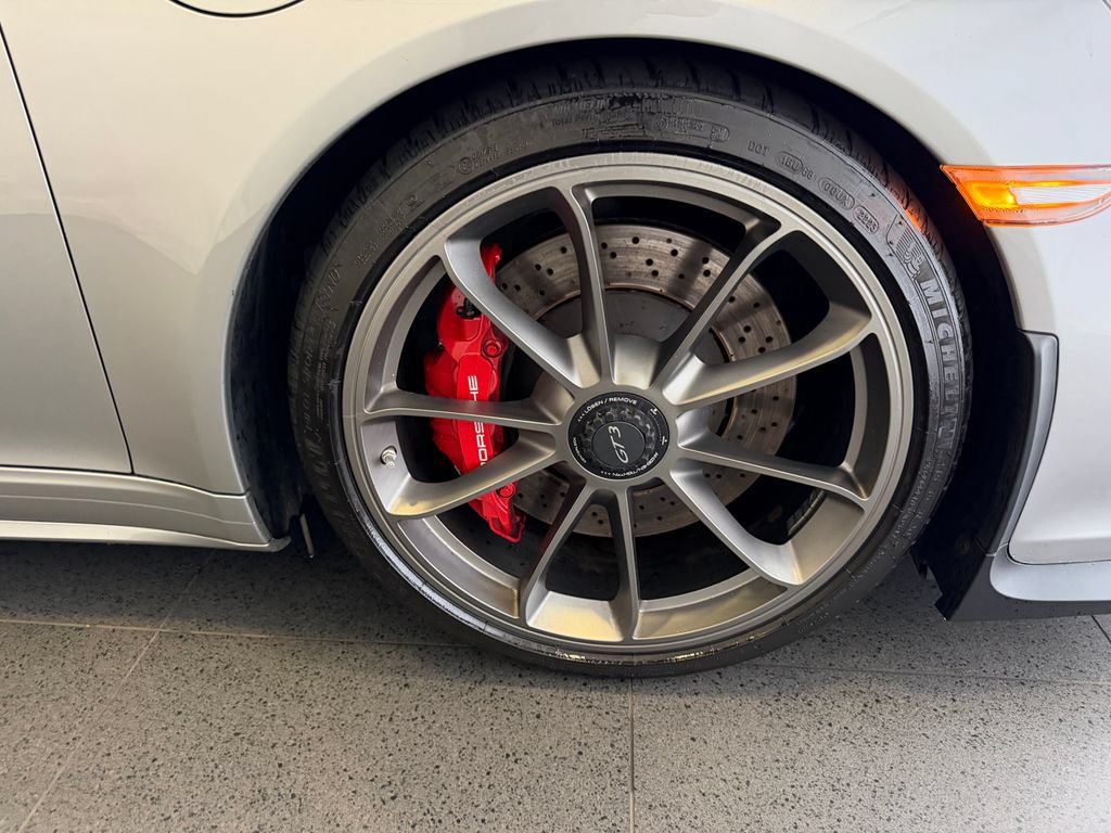Certified 2015 Porsche 911 GT3 RWD image 13