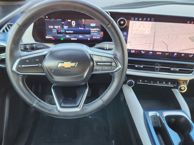 Certified 2024 Chevrolet Equinox EV LT FWD image 29
