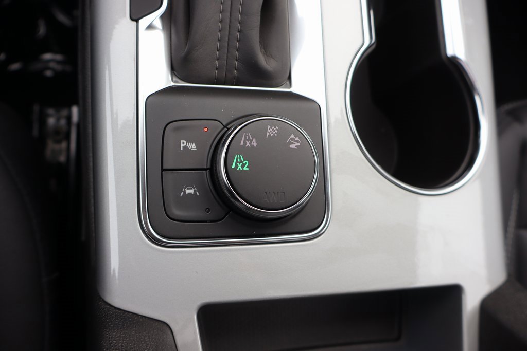 New 2026 Chevrolet Blazer LT image 9