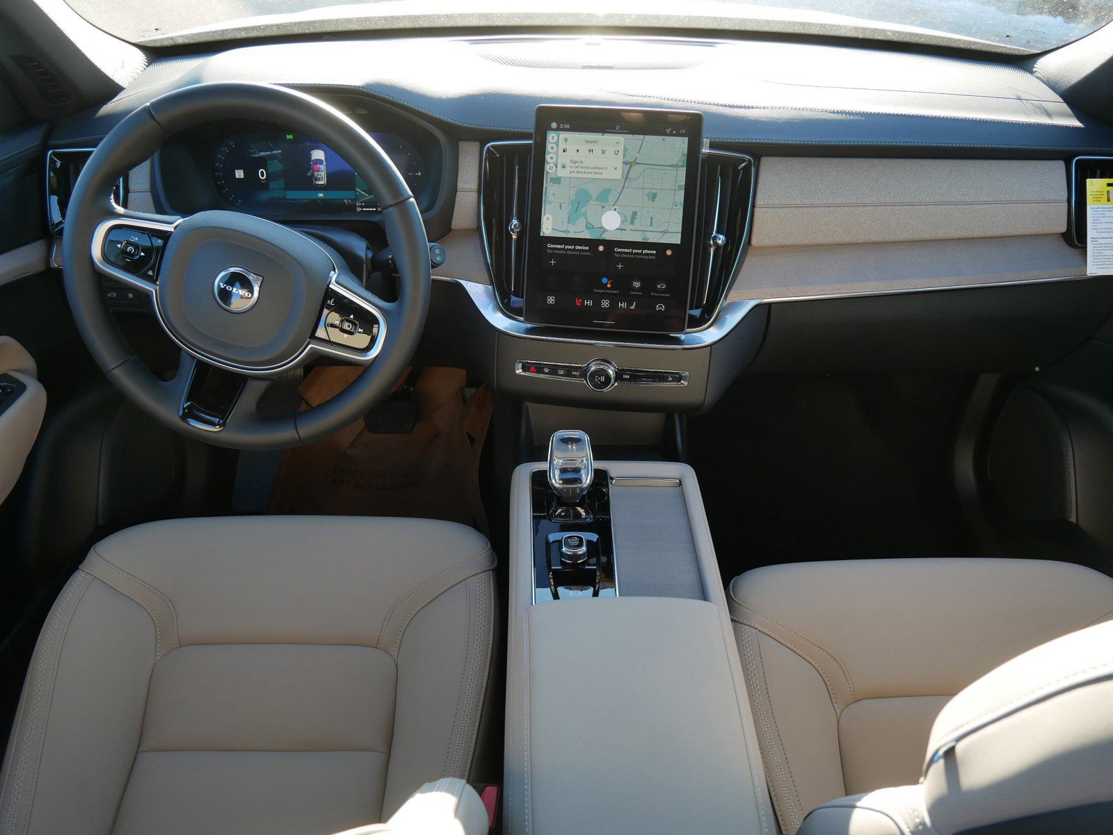 New 2026 Volvo XC90 T8 Plus w/ Protection Package Premier image 7