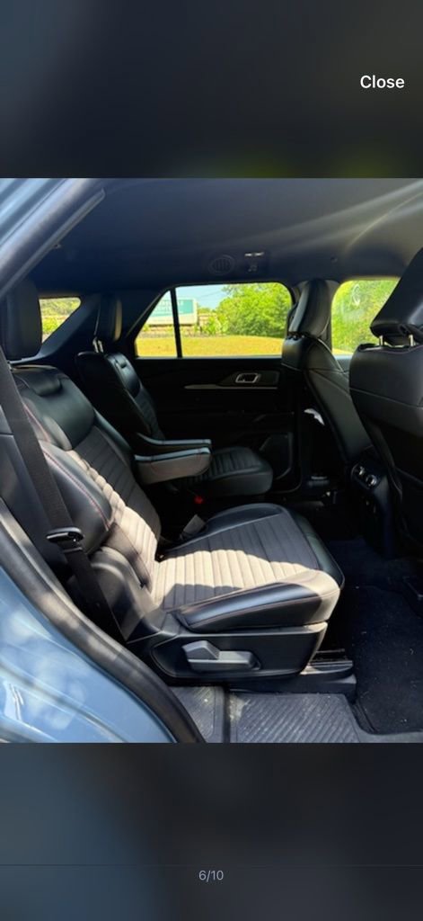 Used 2025 Ford Explorer ST-Line w/ Premium Package RWD image 9