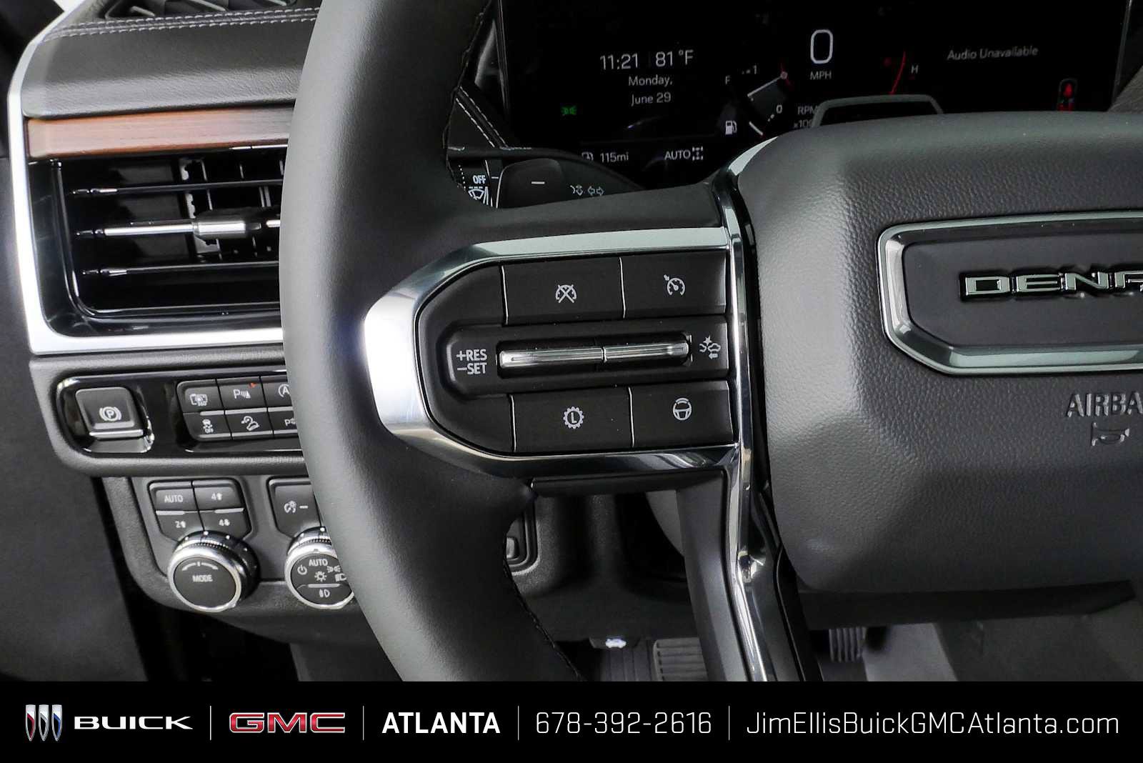 New 2026 GMC Yukon Denali w/ Denali Reserve Package AWD/4WD image 10