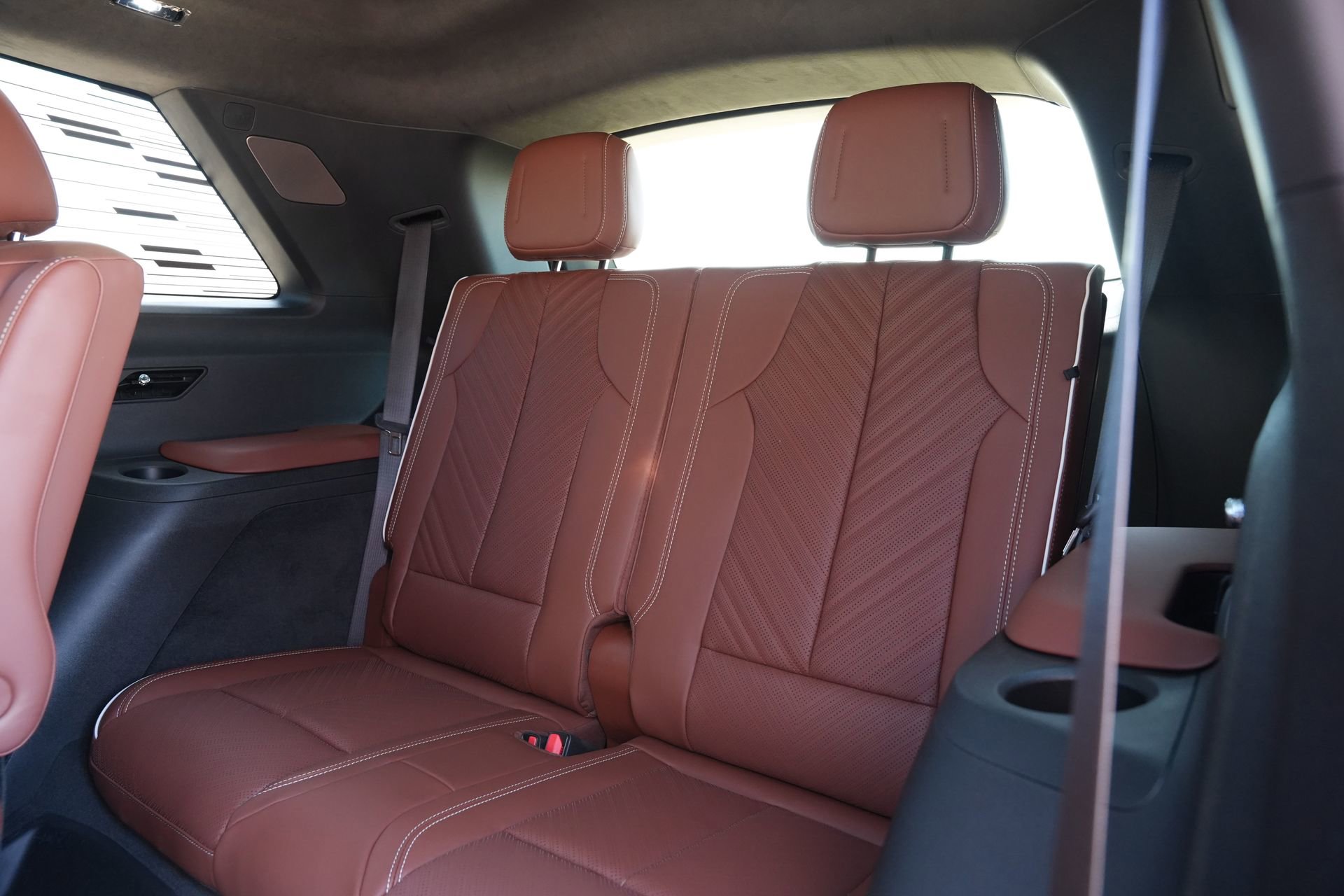 New 2026 Cadillac Vistiq Platinum w/ LPO, Floor Liner Package image 21