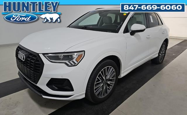 Used 2023 Audi Q3 2.0T Premium w/ Convenience Package AWD/4WD image 1