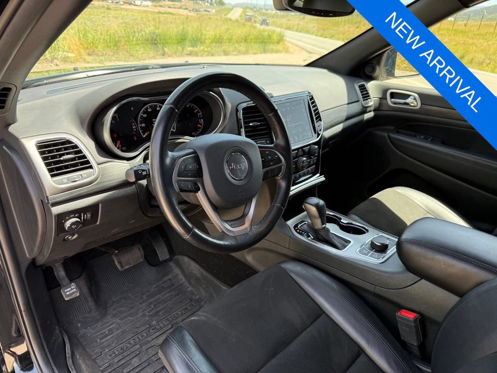 Used 2020 Jeep Grand Cherokee Altitude AWD/4WD image 14