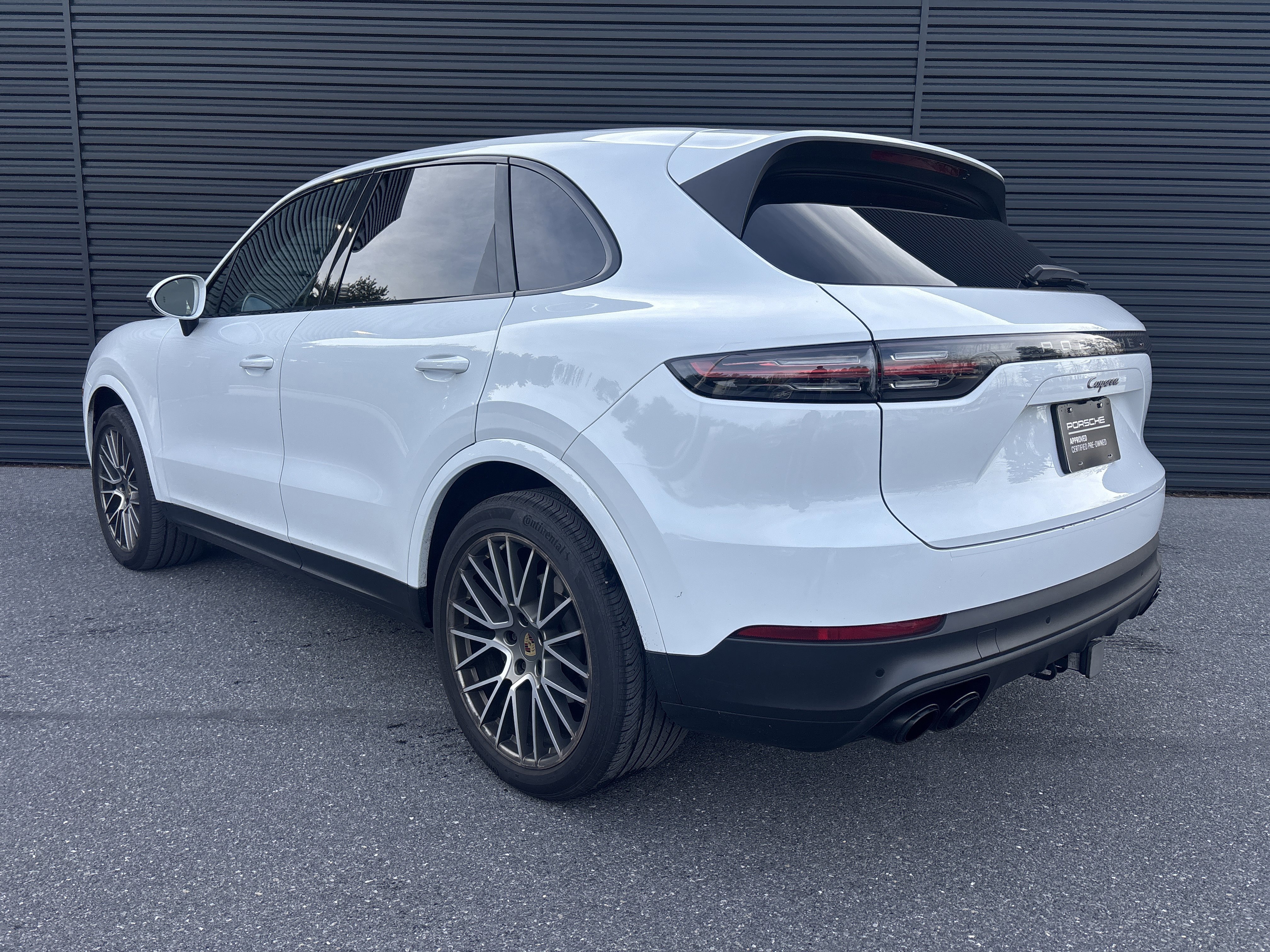 Certified 2023 Porsche Cayenne image 3