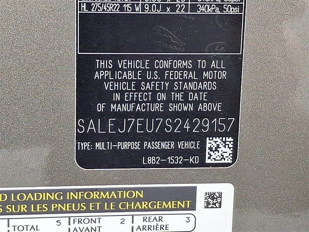 New 2025 Land Rover Defender 110 S image 21