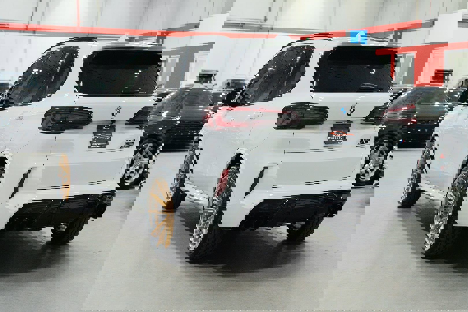 Used 2021 BMW X5 M w/ Competition Package image 4