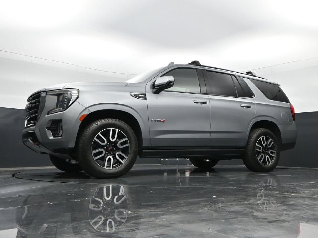 Used 2023 GMC Yukon AT4 w/ Technology Package AWD/4WD image 55