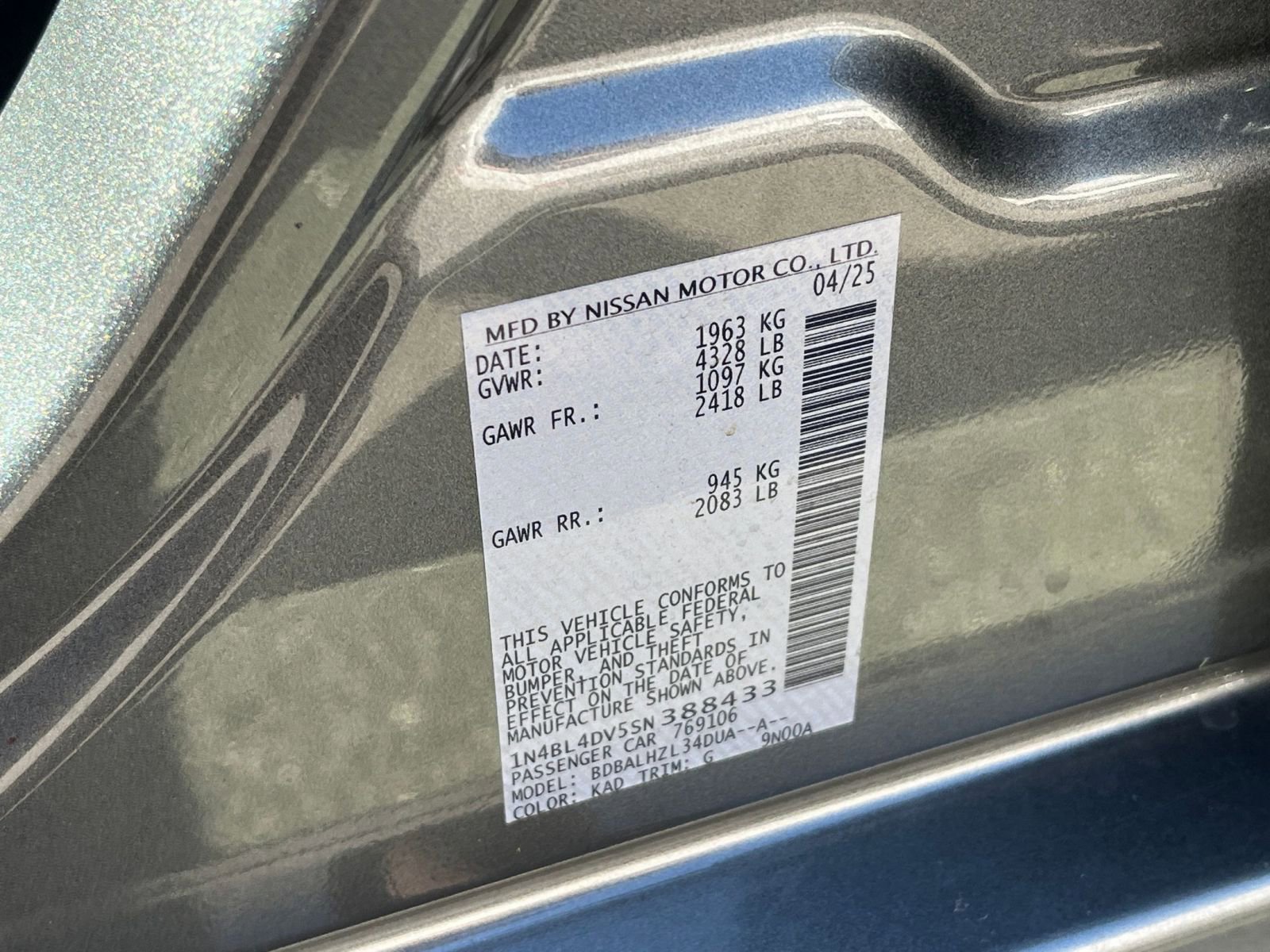 Used 2025 Nissan Altima 2.5 SV FWD image 30