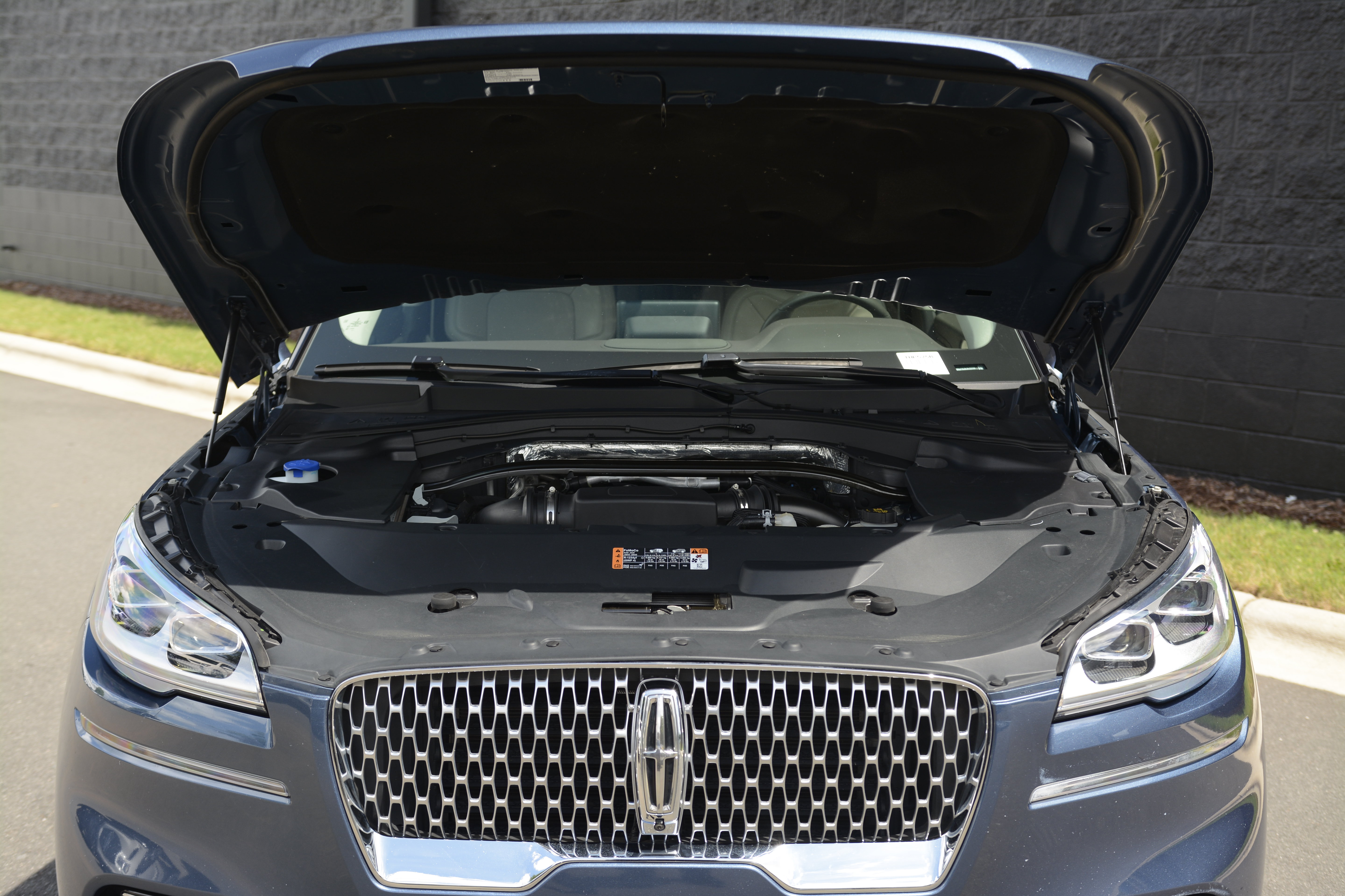Used 2020 Lincoln Aviator Reserve w/ Equipment Group 202A AWD/4WD image 32