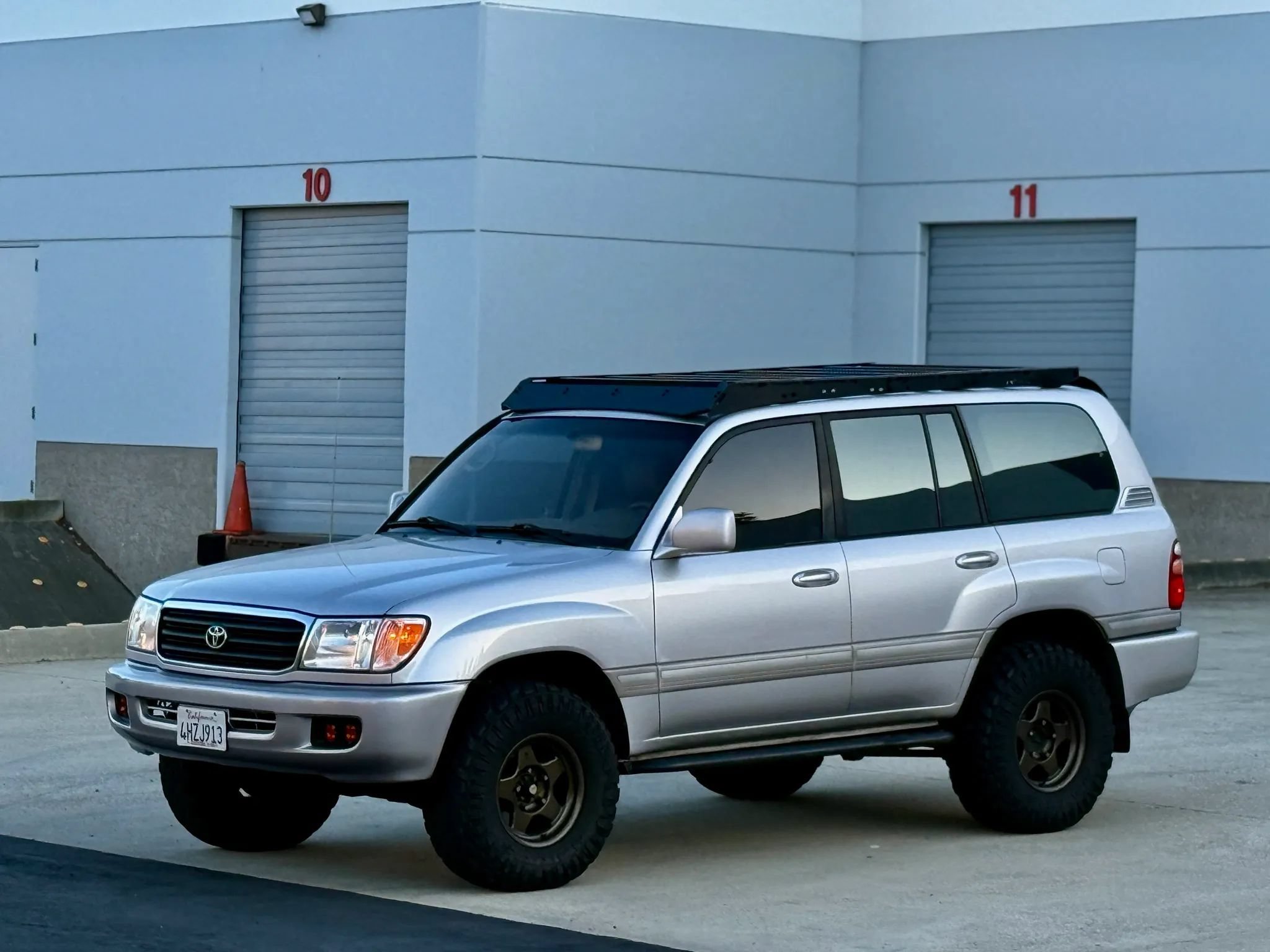 Used 2000 Toyota Land Cruiser AWD/4WD image 28
