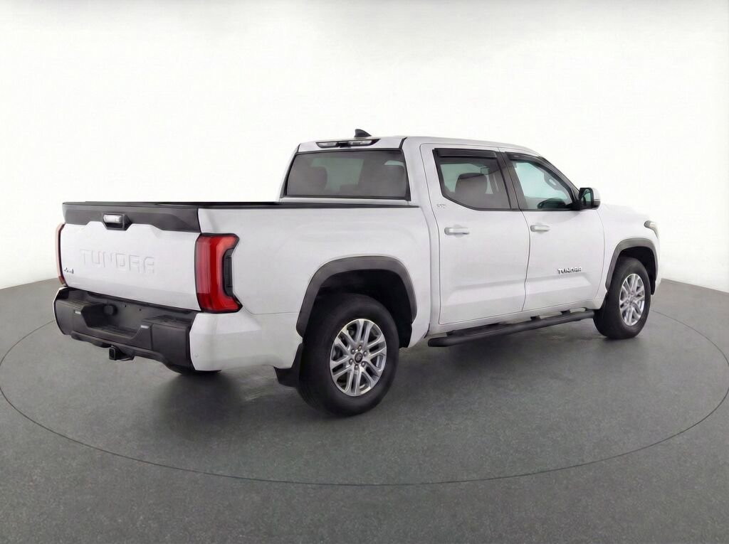 Used 2022 Toyota Tundra SR5 w/ SR5 Premium Package image 39