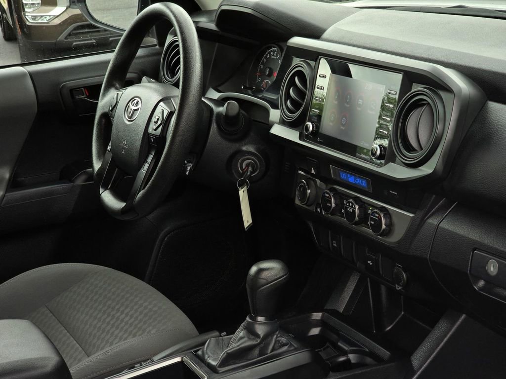 Used 2023 Toyota Tacoma SR AWD/4WD image 33