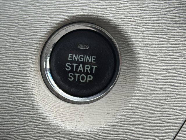 Used 2013 Toyota Sienna XLE FWD image 17