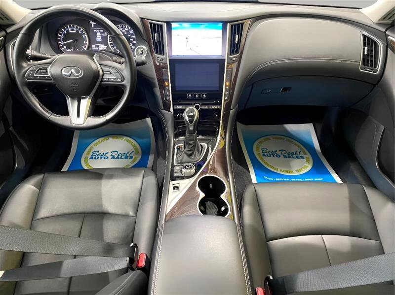 Used 2019 INFINITI Q50 Luxe w/ Essential Package (3.0T Luxe) image 10